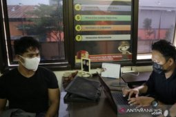 Pria di Samarinda rampok bank  dengan pistol dan bom mainan