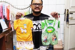 Program kemitraan Pertamina bantu konveksi baju bayi di Bandung Bangkit