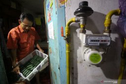 Warga Surabaya menanyakan sambungan jaringan gas
