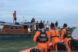 Basarnas masih cari 8 penumpang KM Wicly Jaya Sakti tenggelam di perairan timur Jambi