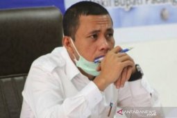 Bupati Paluta minta masyarakat tetap gunakan masker