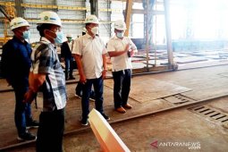 Mau bangun jembatan, Bupati Barut tinjau pabrik baja di Jawa Barat