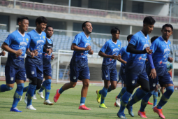 Sejumlah pemain Persib absen pada latihan perdana