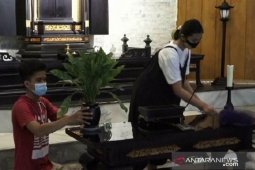 Umat Buddha di Madiun ikuti perayaan Waisak 2021 secara virtual