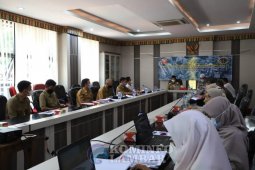 Bupati Lambar pimpin rapat sidang PPL bersamna BPN