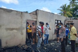 Rumah kopel terbakar di Poriaha Tapanuli Tengah