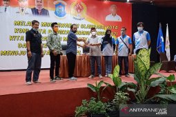 Fauzi Trisana resmi pimpin KONI Pangkalpinang periode 2021-2025