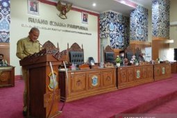 Wakil Wali Kota Pangkalpinang sampaikan tiga Raperda ke Legislatif