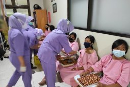 Pemkab Kediri beri layanan KB gratis