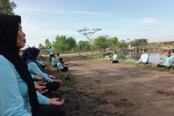 Tingkatkan imun tubuh Satria Nusantara Langkat latihan di pesisir pantai Bagan Percut