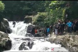 Dua wisatawan asal Bandung tewas di Curug Rahong Garut