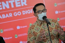Gubernur Jabar minta maaf atas timbulnya kerumunan vaksinasi massal di GBLA
