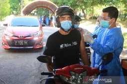 Layanan "drive thru" percepat vaksinasi COVID-19 di Banyuwangi