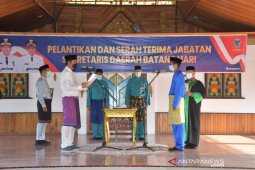 Bupati Batanghari lantik M Azan sebagai Sekretaris Daerah