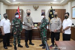 Komandan Guspurla Koarmada III  siap kerja sama dengan Polda Maluku. Perlu sinergitas