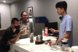 Lewat kopi bisnis dan edukasi dijalankan Kawan Sejalan Coffee Shop
