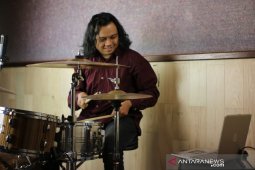 Seniman siap berbagi ilmu melalui pembelajaran daring