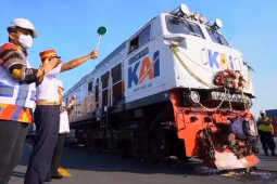 Reaktivasi kereta api logistik tujuan Pelabuhan Tanjung Perak