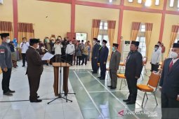 Wali Kota Subulussalam mutasi 44 pejabat