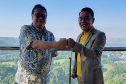 Gubernur Ridwan Kamil bertemu Airlangga Hartanto bahas masalah aktual