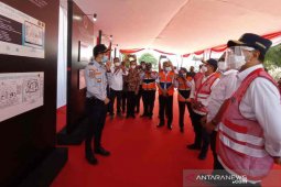 Budi Karya apresiasi kinerja petugas di Jembatan Timbang Losarang
