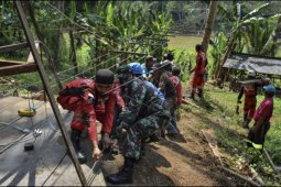 Ekspedisi jembatan gantung Indonesia