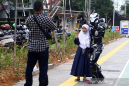 Atraksi Iron Man Hibur Warga Pontianak