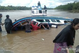 Lima penumpang meninggal dunia dalam kecelakaan kapal cepat