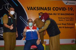 Pertamina Balongan laksanakan vaksinasi COVID-19 bagi 886 pekerja di Indramayu