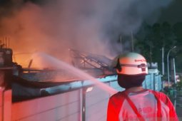 Kantor Desa terbakar, arsip penting  hangus dilalap api