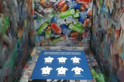 Coral Triangle Center soroti sampah plastik di lautan