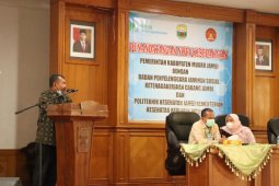 BPJAMSOSTEK serahkan santunan manfaat beasiswa pendidikan bagi anak peserta JKK dan JKM