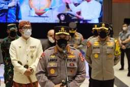 Kapolri ingatkan warga Bandung disiplin prokes setelah divaksin