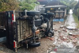 Seorang nenek meninggal tertabrak mobil pickup  di Pajukungan