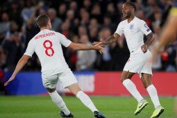 Sterling dan Jordan Henderson akan terima gelar MBE dari Ratu Inggris