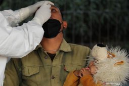 Kasus positif COVID-19 melonjak sampai 9.868