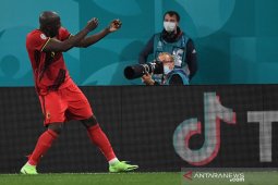 Dwigol Lukaku antar Belgia bungkam Rusia 3-0