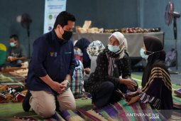 Thohir urges SOEs to empower students and women