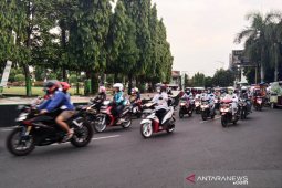 Kudus keluarkan kebijakan lima hari tetap di rumah cegah COVID-19