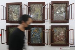 Pameran Seni Rupa di Pasar Tradisional