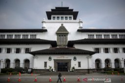 Pegawai positif COVID-19 bertambah Gedung Sate Bandung kembali ditutup
