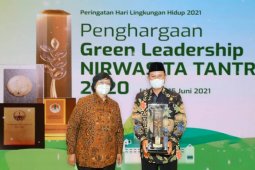Wali Kota Madiun terima penghargaan Nirwasita Tantra 2020 dari KLHK