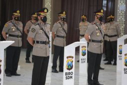 Sertijab Kapolres, Kapolda Jatim minta fokus tangani COVID-19