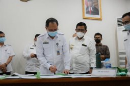 Bupati Citra Duani ikut rapat penyelesaian batas daerah dengan Ketapang