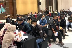Pengelola hotel dan restoran di Cianjur lakukan vaksinasi serentak untuk karyawan