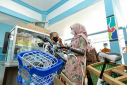 Pemkab Banyuwangi pulihkan ekonomi lewat program bantuan alat usaha produktif