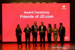 Dubes RI terima penghargaan dari JD.com di Beijing