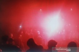 Bonek rayakan ultah Persebaya di tengah pengamanan polisi