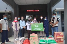 Lippo karawaci salurkan bantuan paket sembako warga terdampak COVID-19