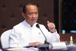 Bahlil Lahadalia: pabrik baterai mobil listrik mulai beroperasi 2023